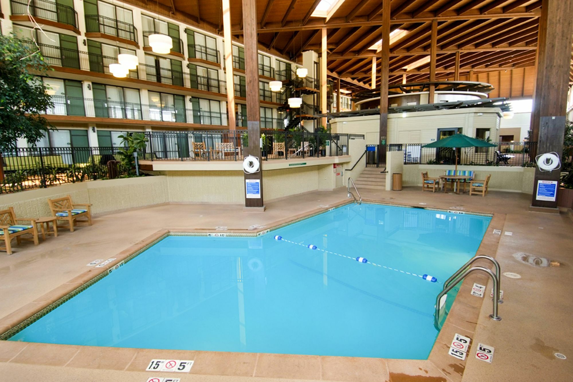 Radisson Hotel Lenexa Overland Park Exterior foto